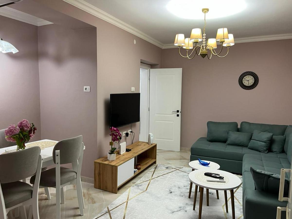 Gesapartment Tiranë Luaran gambar