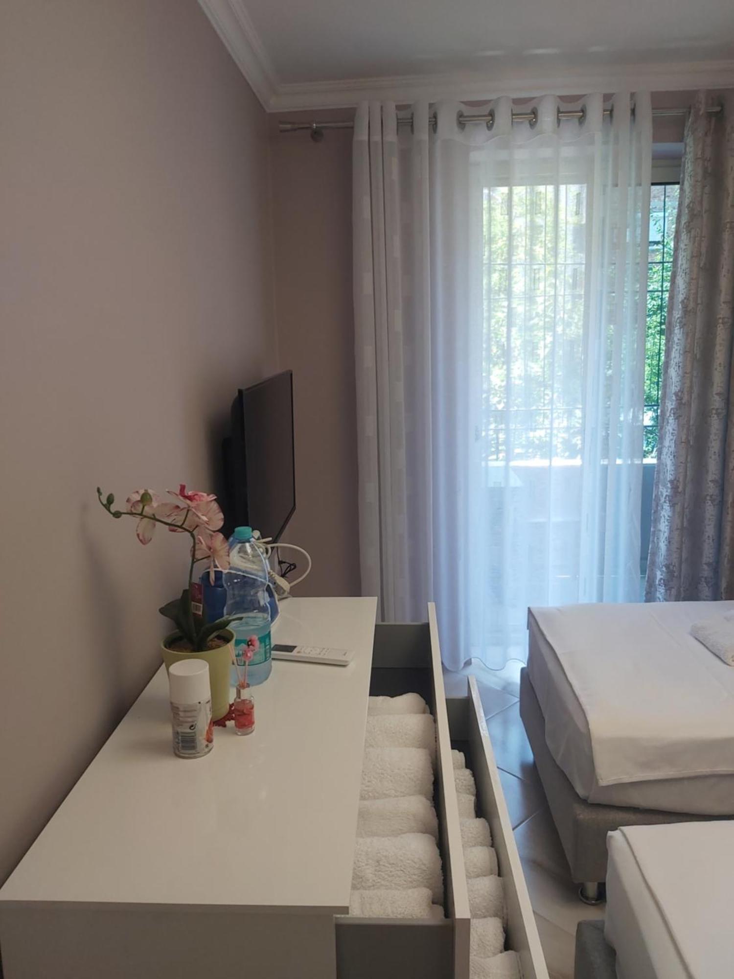 Gesapartment Tiranë Luaran gambar